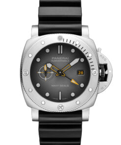 Panerai Submersible GMT Navy Seals PAM01323